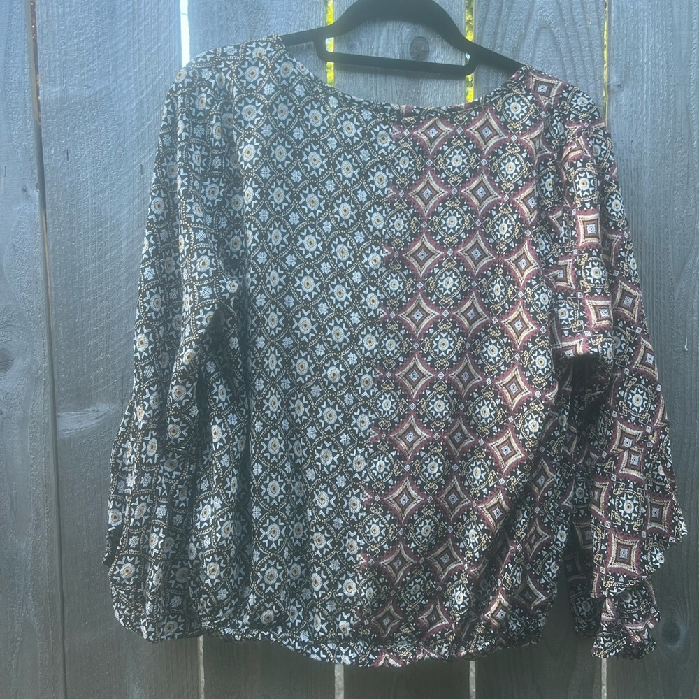 Women’s multi colored patterned blouse